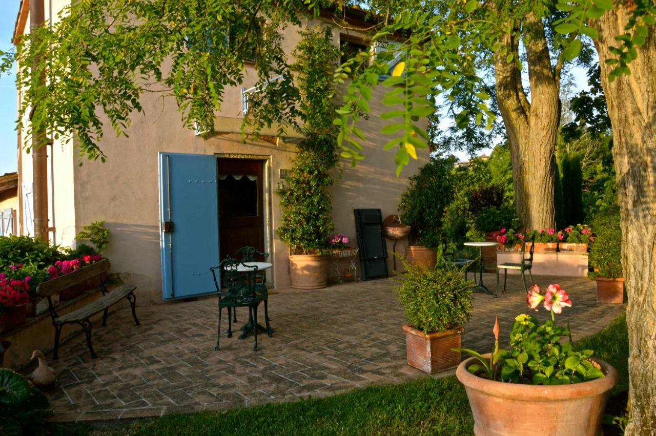 Appartamento Con Patio Privato E Giardino Tra Pisa E Firenze Palaia Ngoại thất bức ảnh